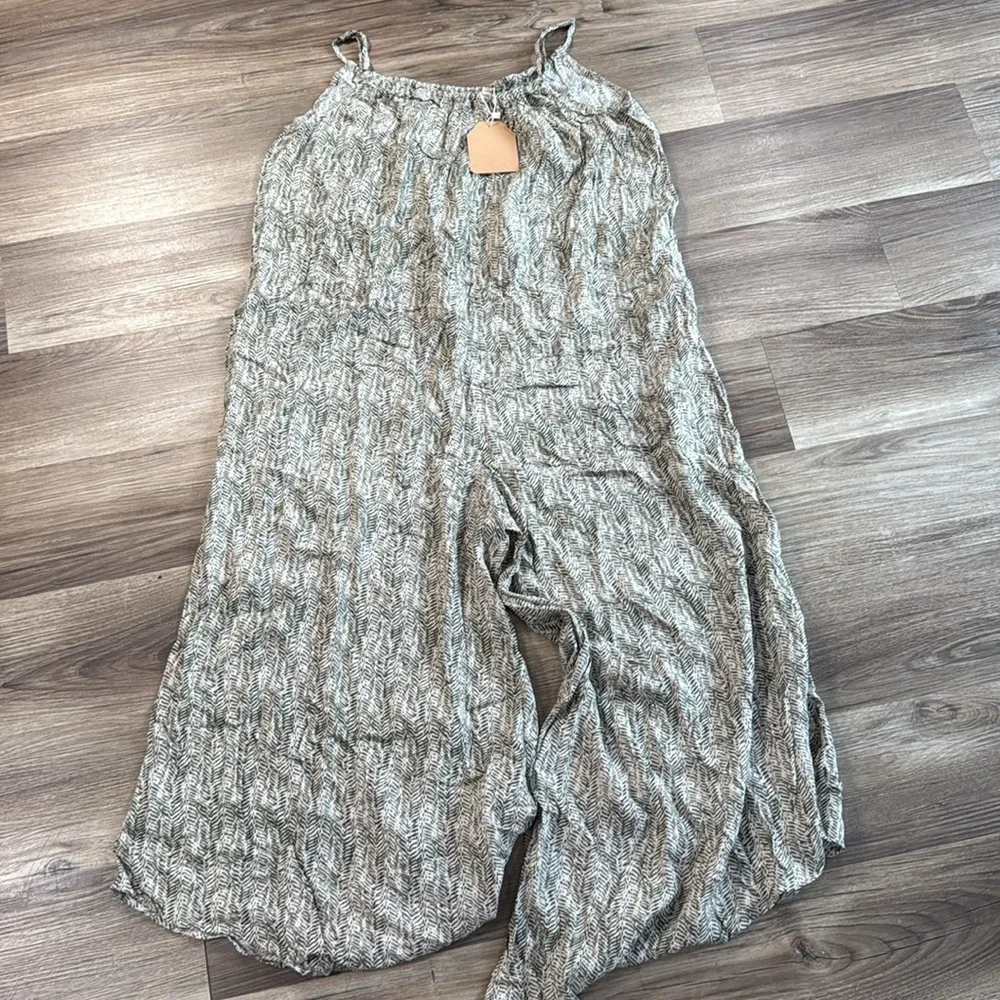 Kori Women's Size Small Overalls Jumpsuit Green Beige‎ Adjustable Palazzo